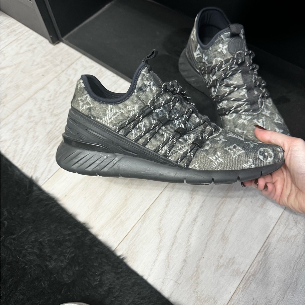Authentic Louis Vuitton Sneakers - Picture 5 of 5